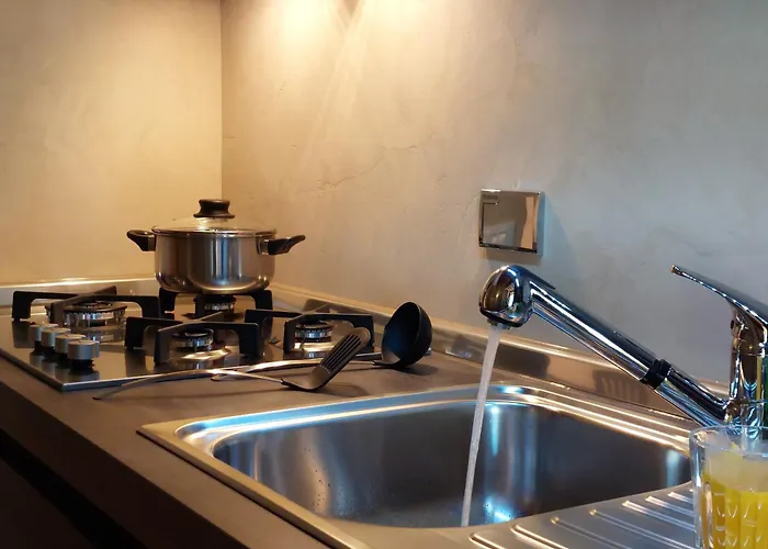 Pantheon In Finestra Daire *